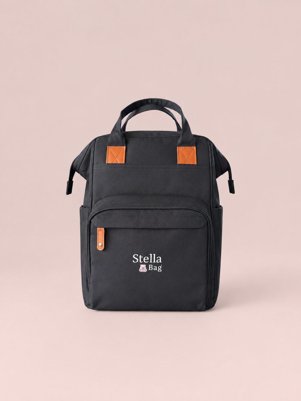 Stella Bag Wickelrucksack in Schwarz mit Lederdetails und Stella Bag Logo